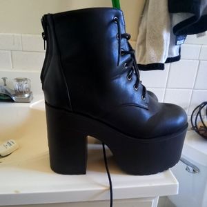 Black Platform Shoes